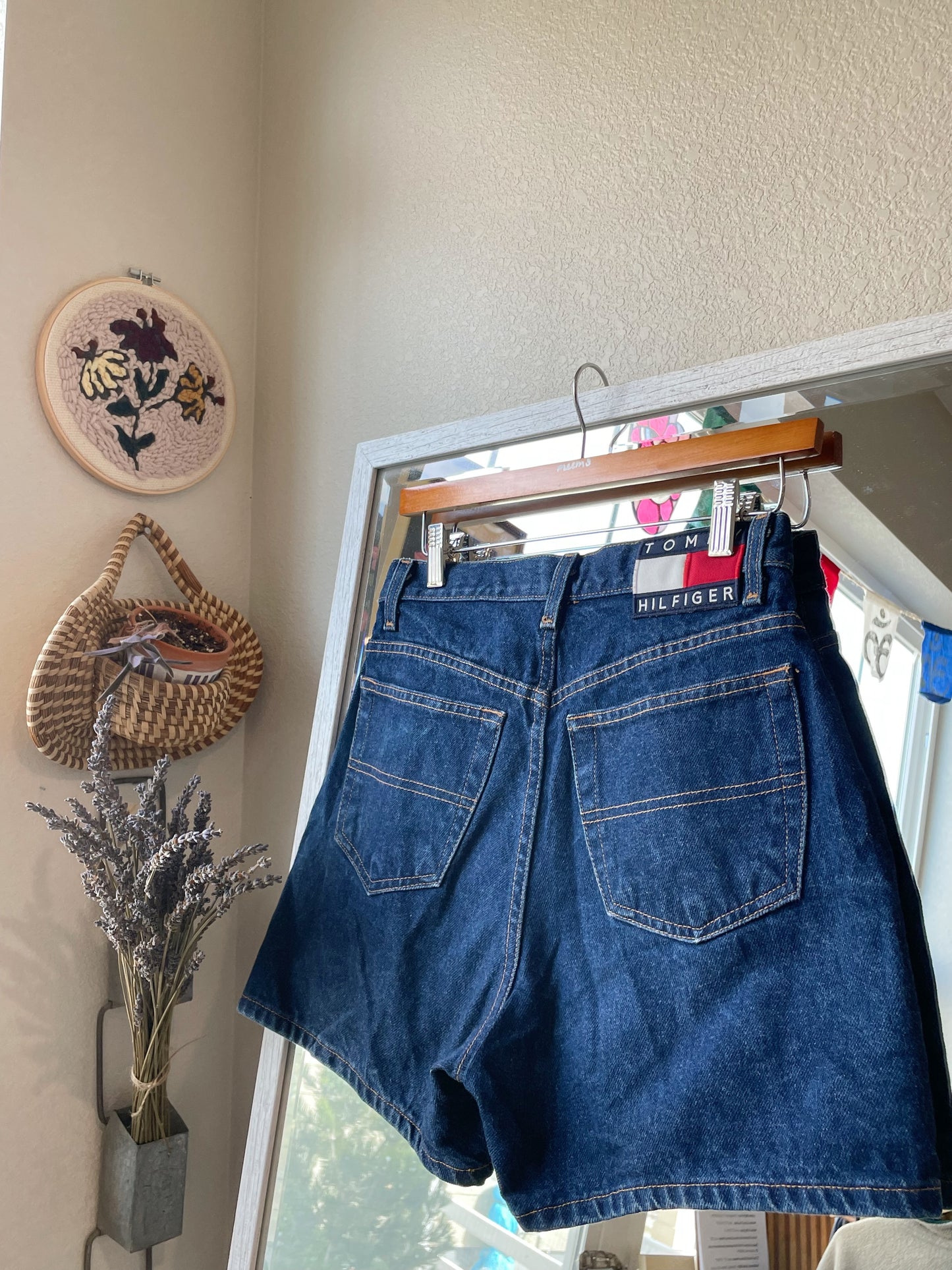 Vintage Tommy Denim Shorts (27)