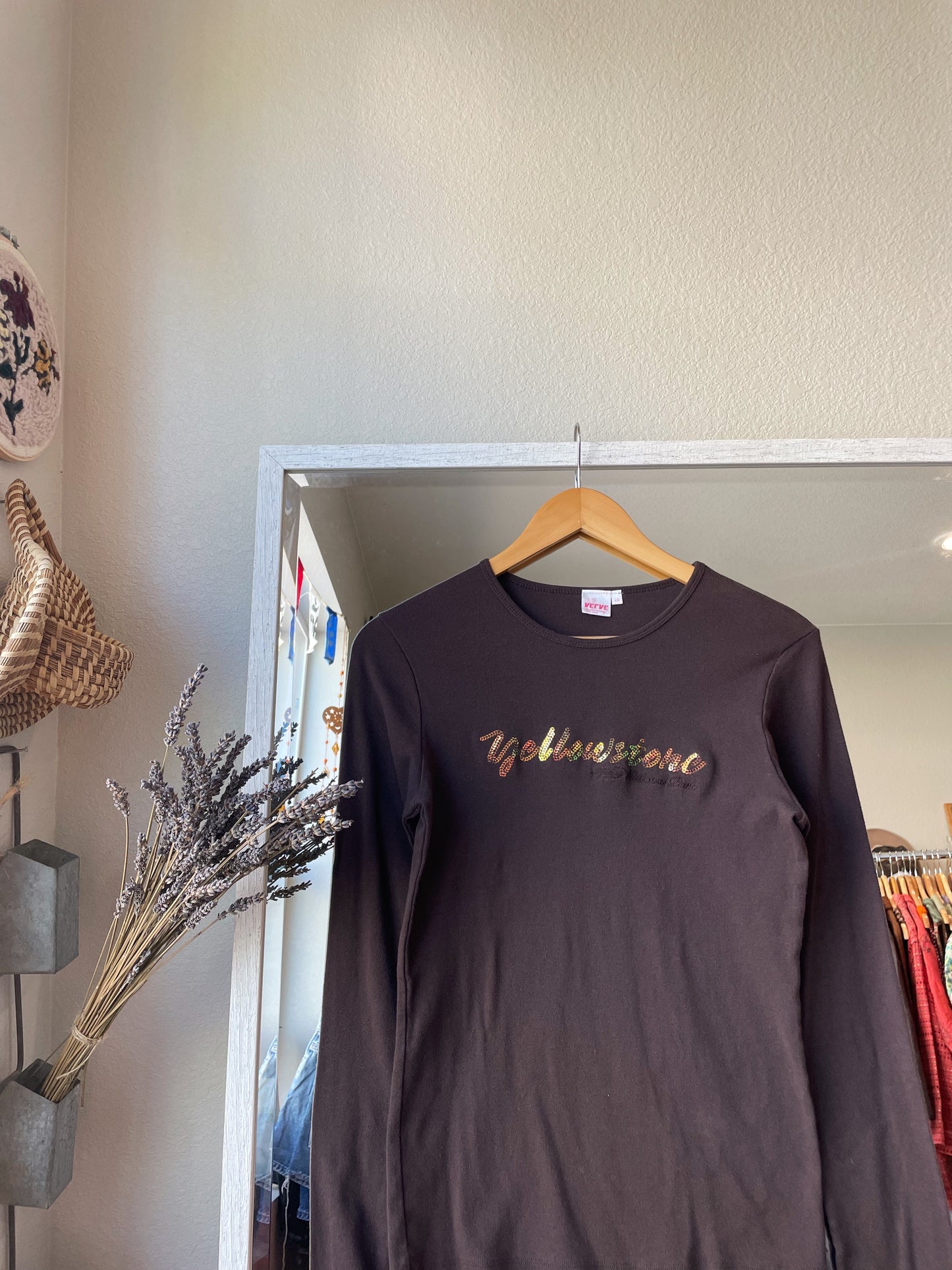 Vintage Yellowstone Long Sleeve (M)