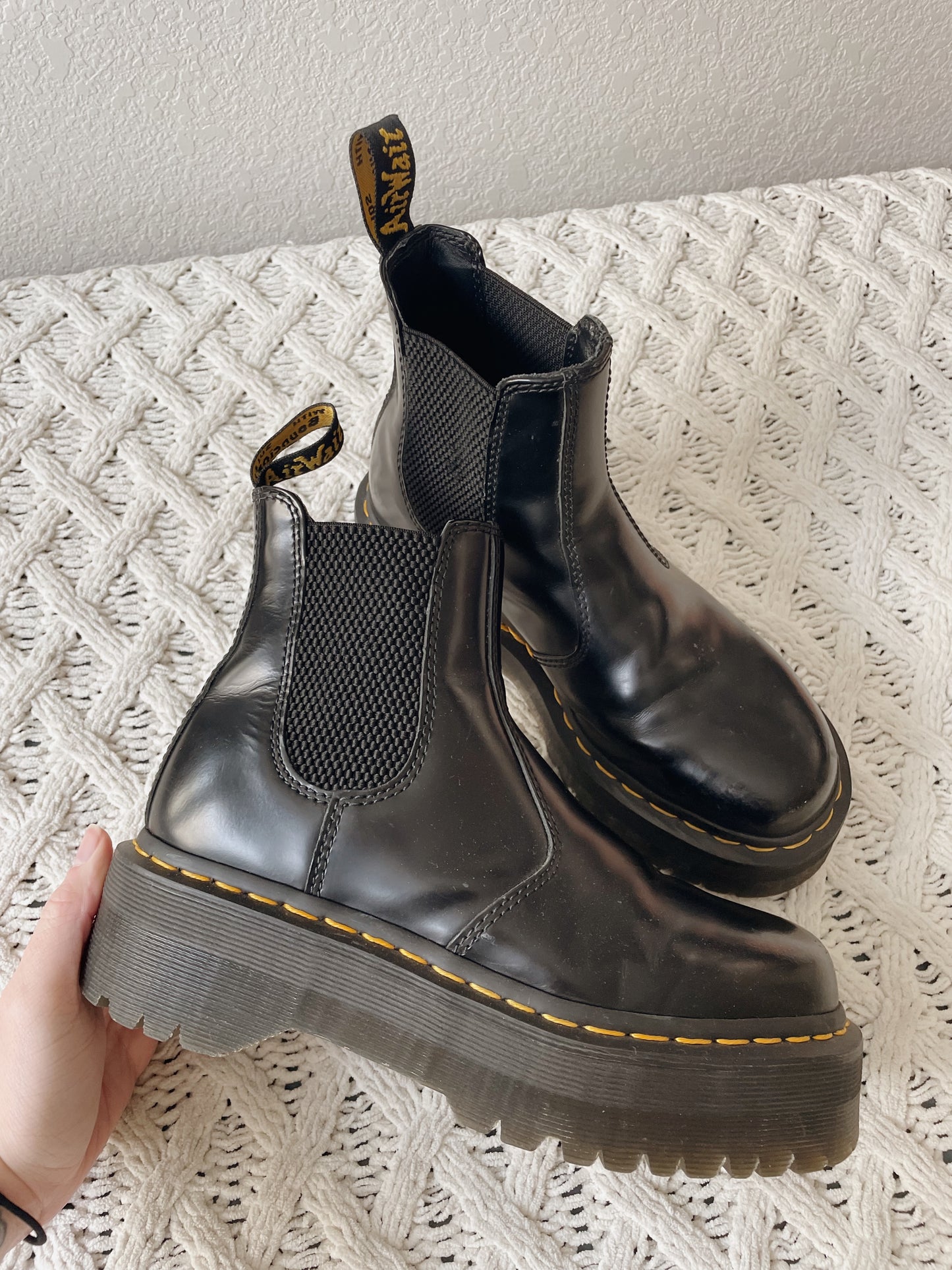 Doc Marten Platform Chelsea Boots (W6)