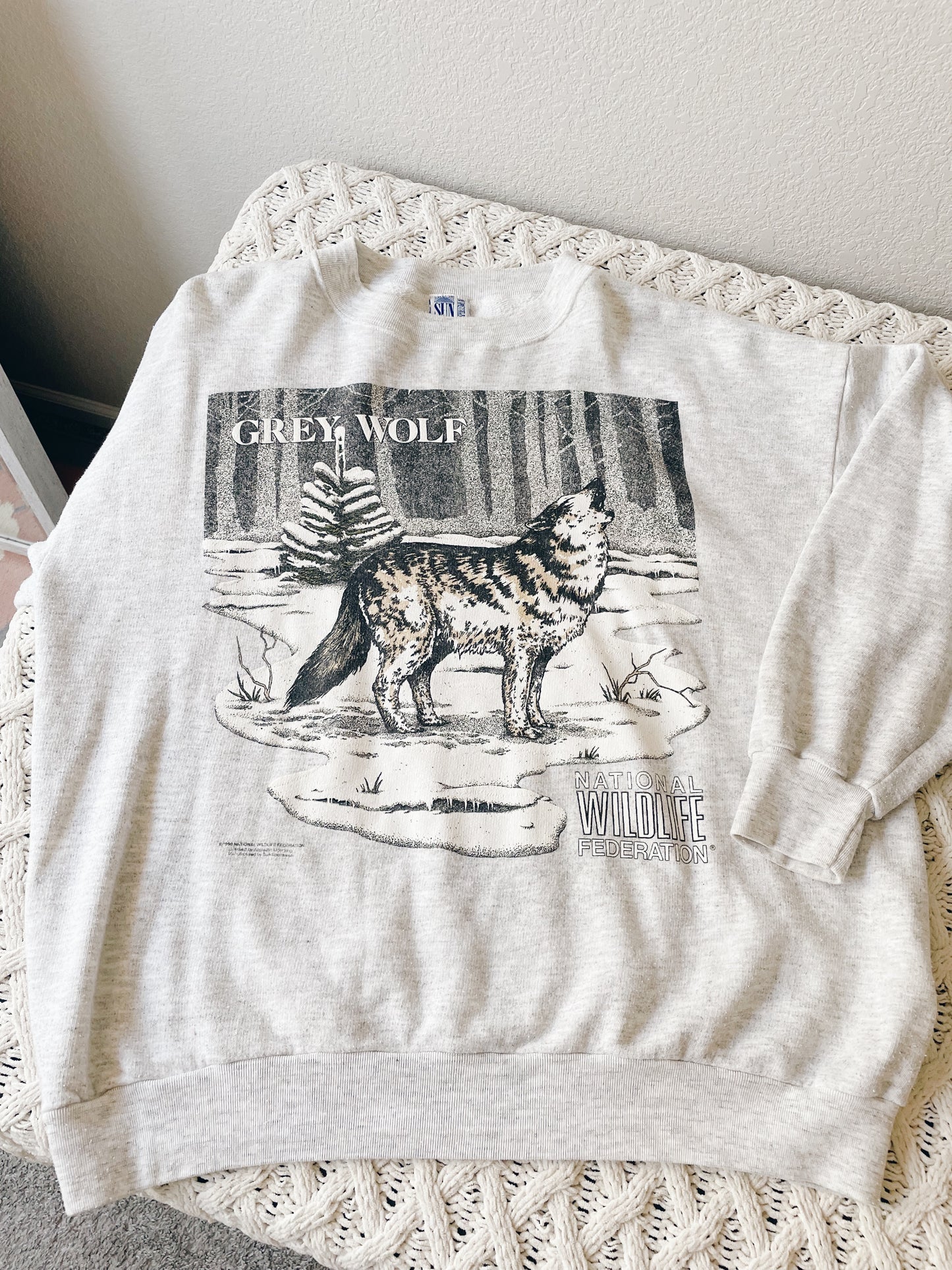 Vintage 1990 Grey Wolf Crew (XXL)