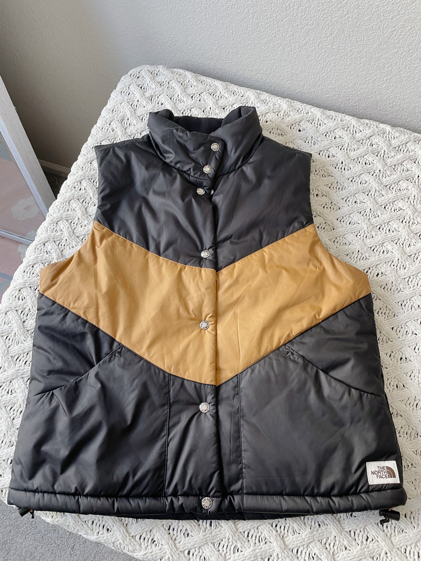 North Face Puffer Vest (Women's L)