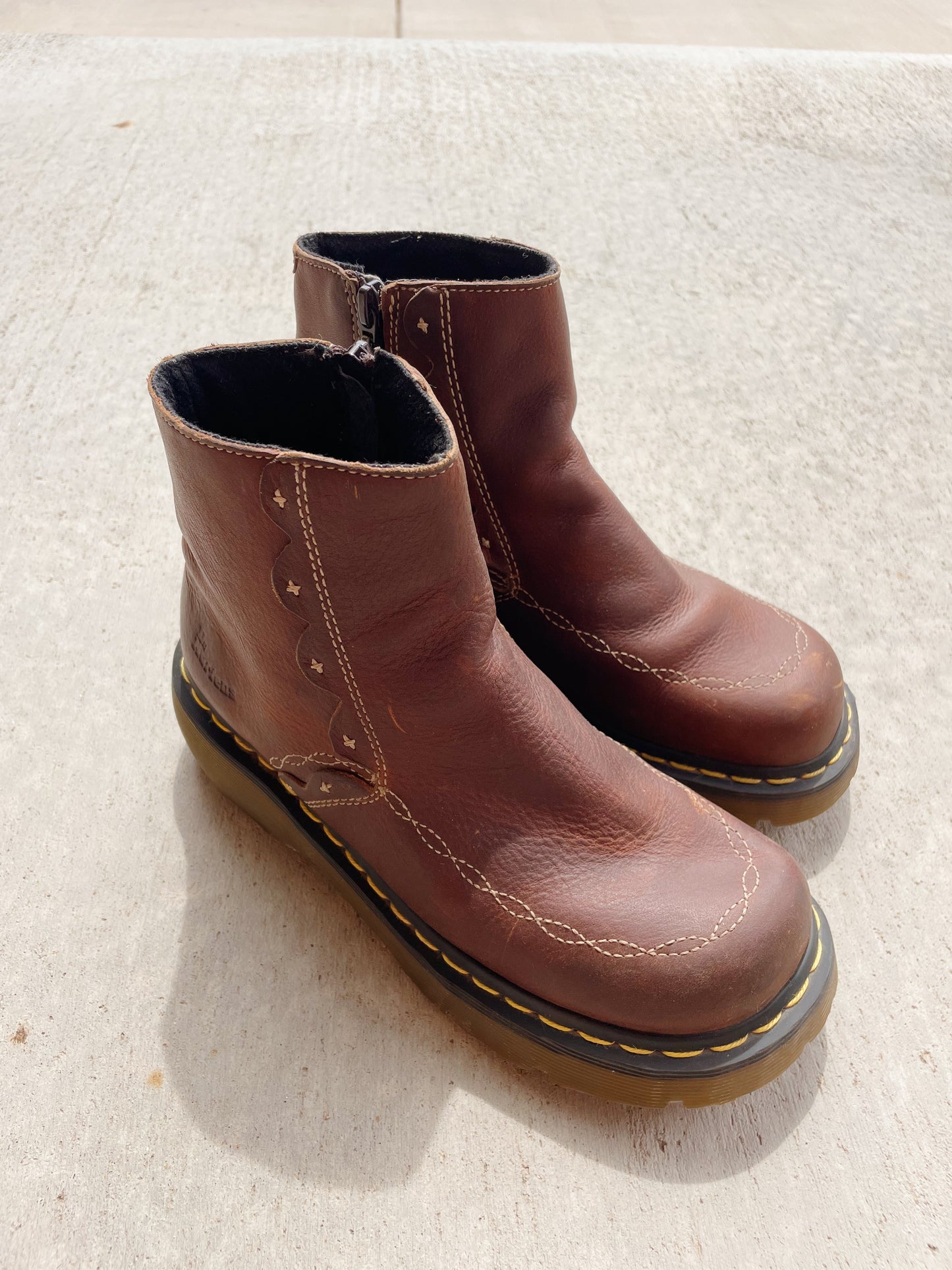 Vintage Doc Marten Brown Leather Boots (Women's 8)