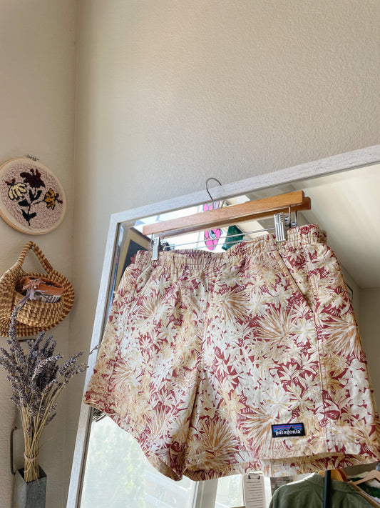 Patagonia Tan Patterned Baggies Shorts (M)