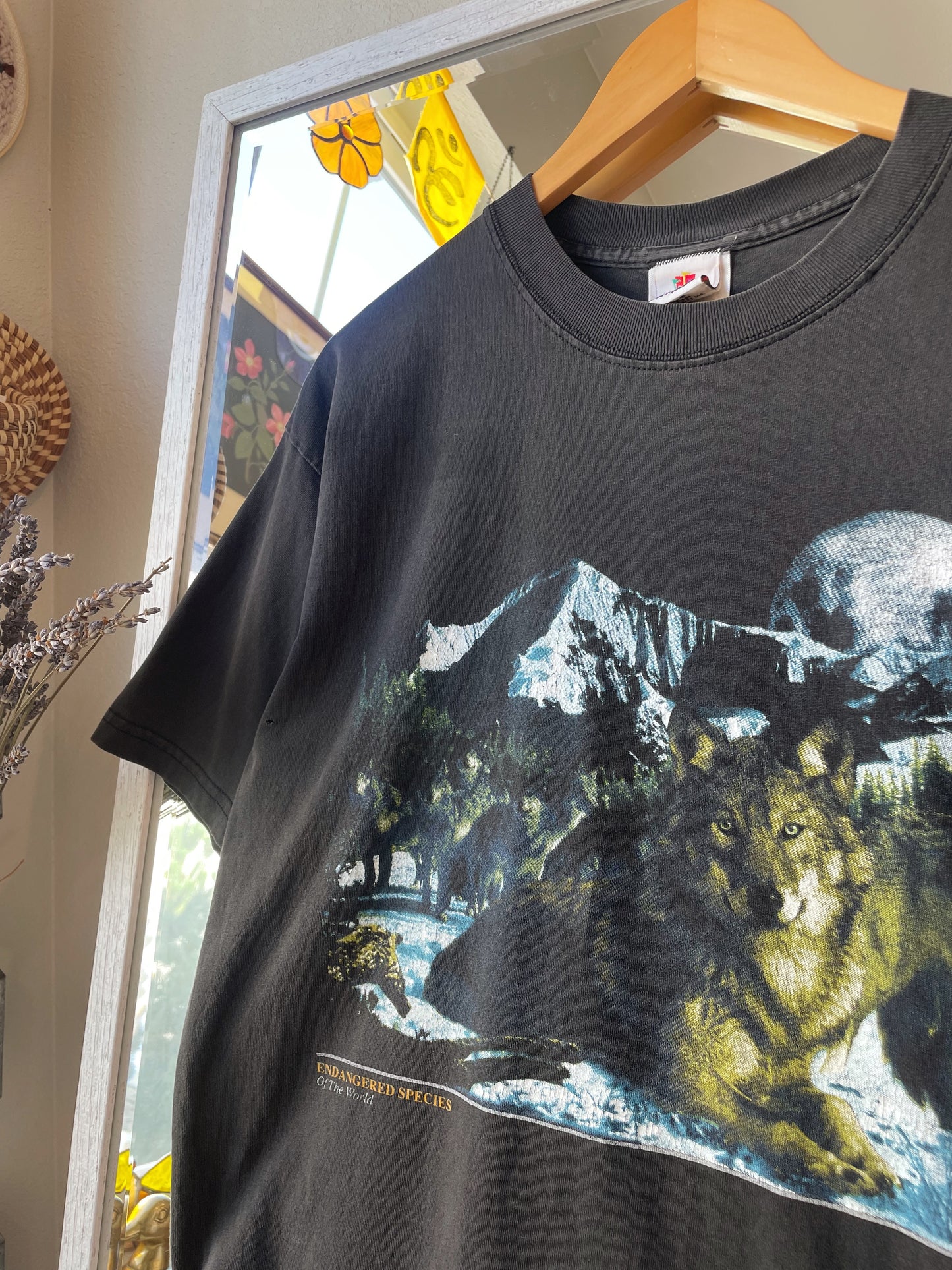 Vintage Wolf Pack Tee (L)