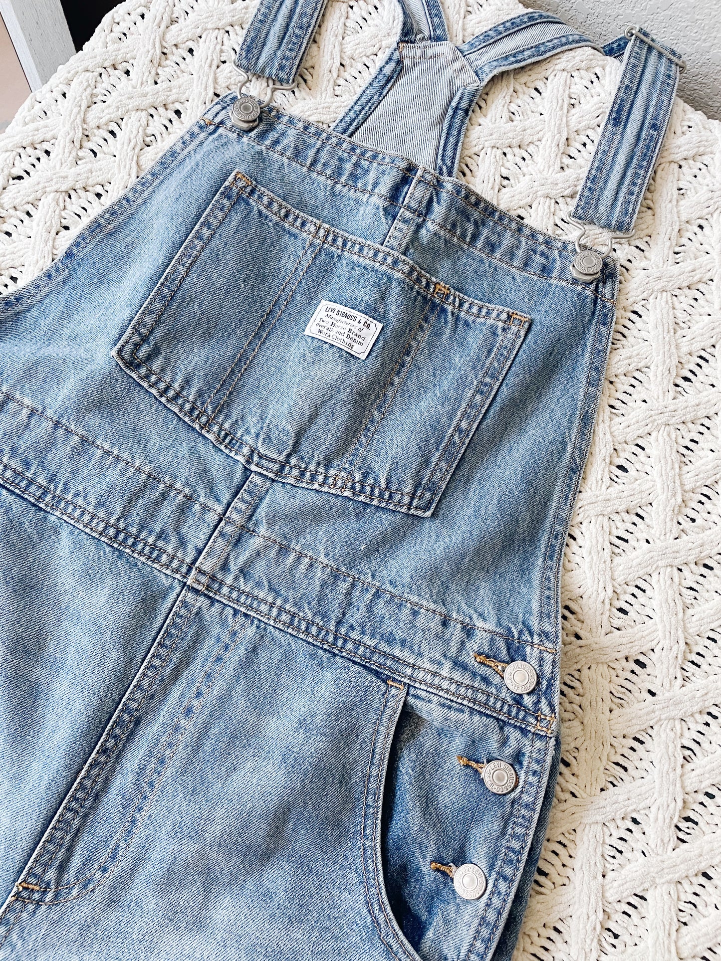 Levi's Denim Shortalls (M)