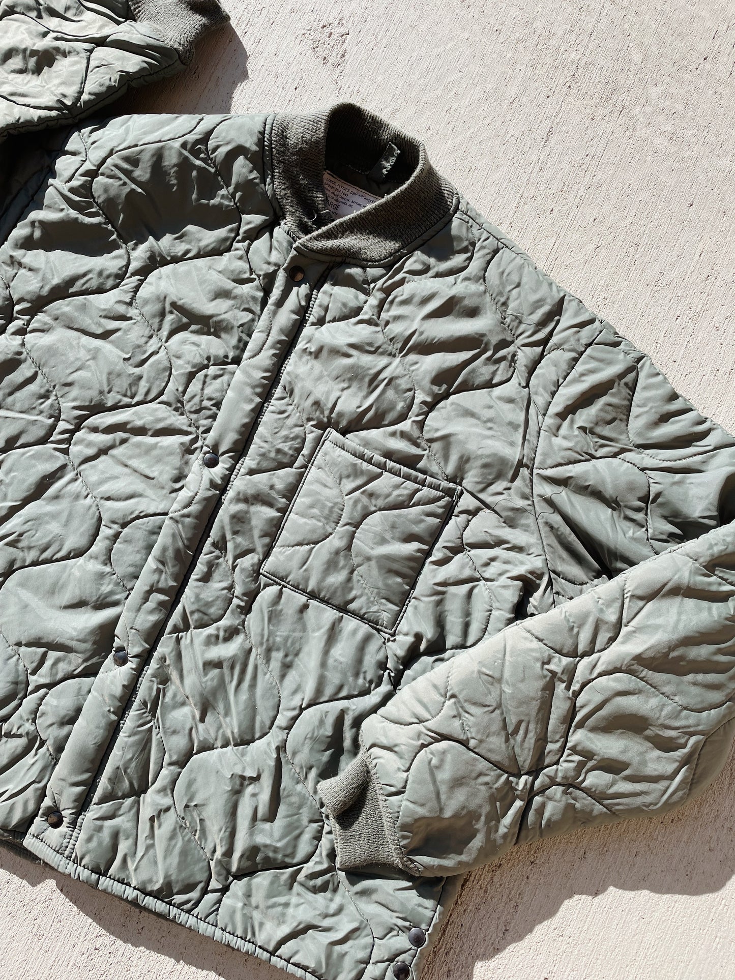 Vintage Army Puffer Jacket (XL)