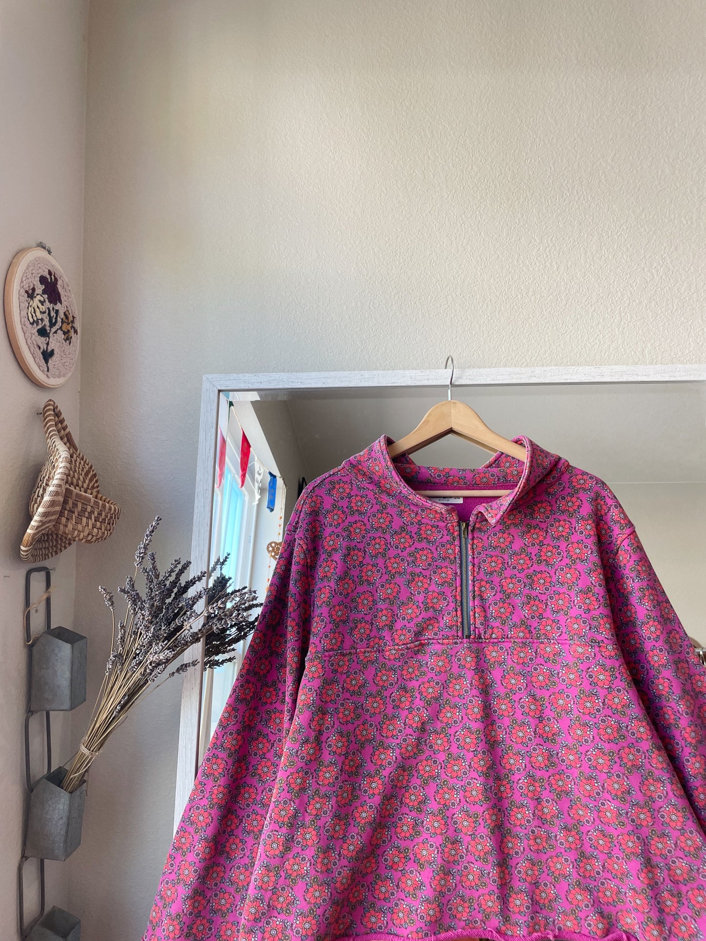 Floral Oversized 1/4 Zip Pullover (XL/XXL)