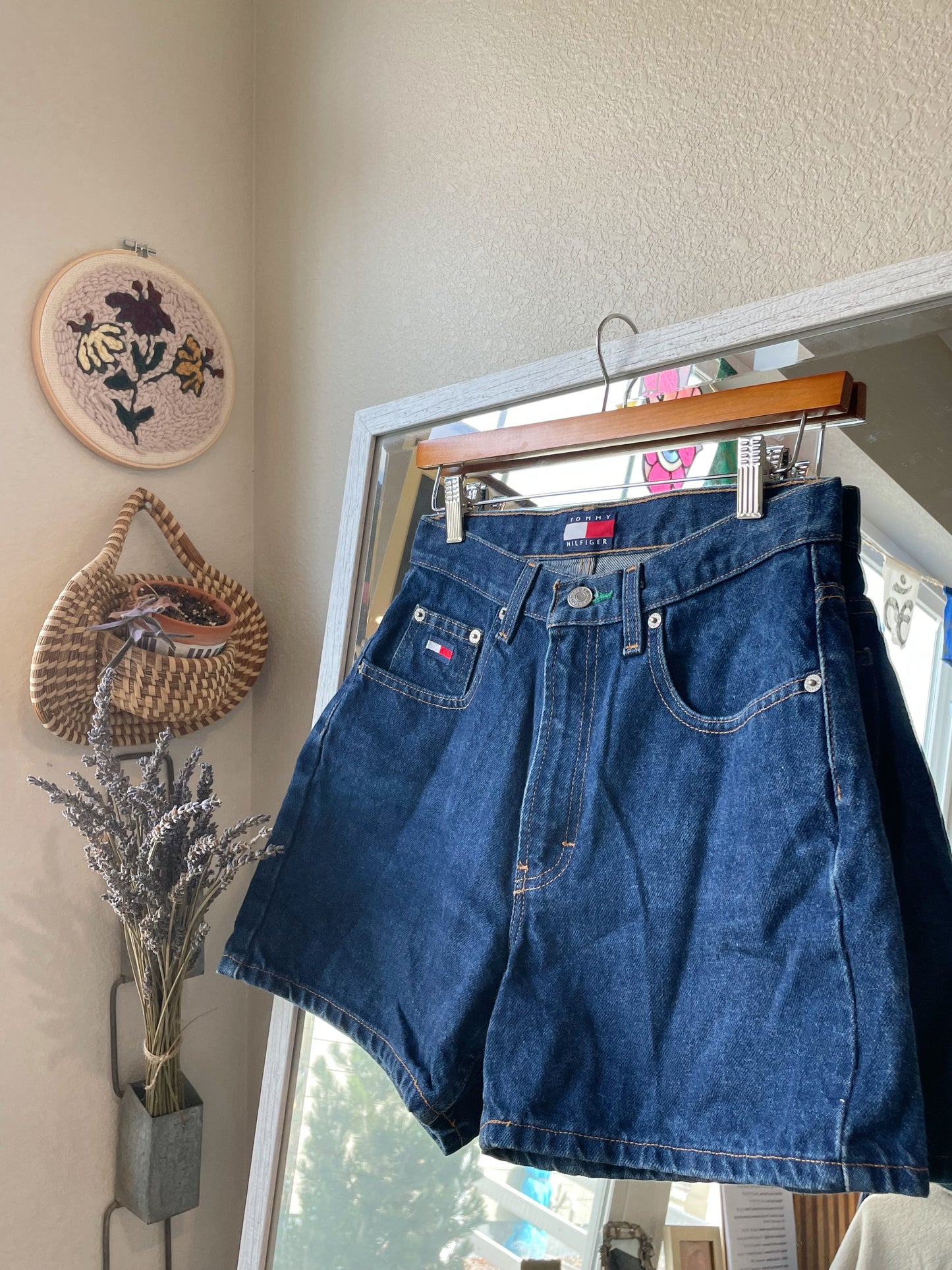 Vintage Tommy Denim Shorts (27)