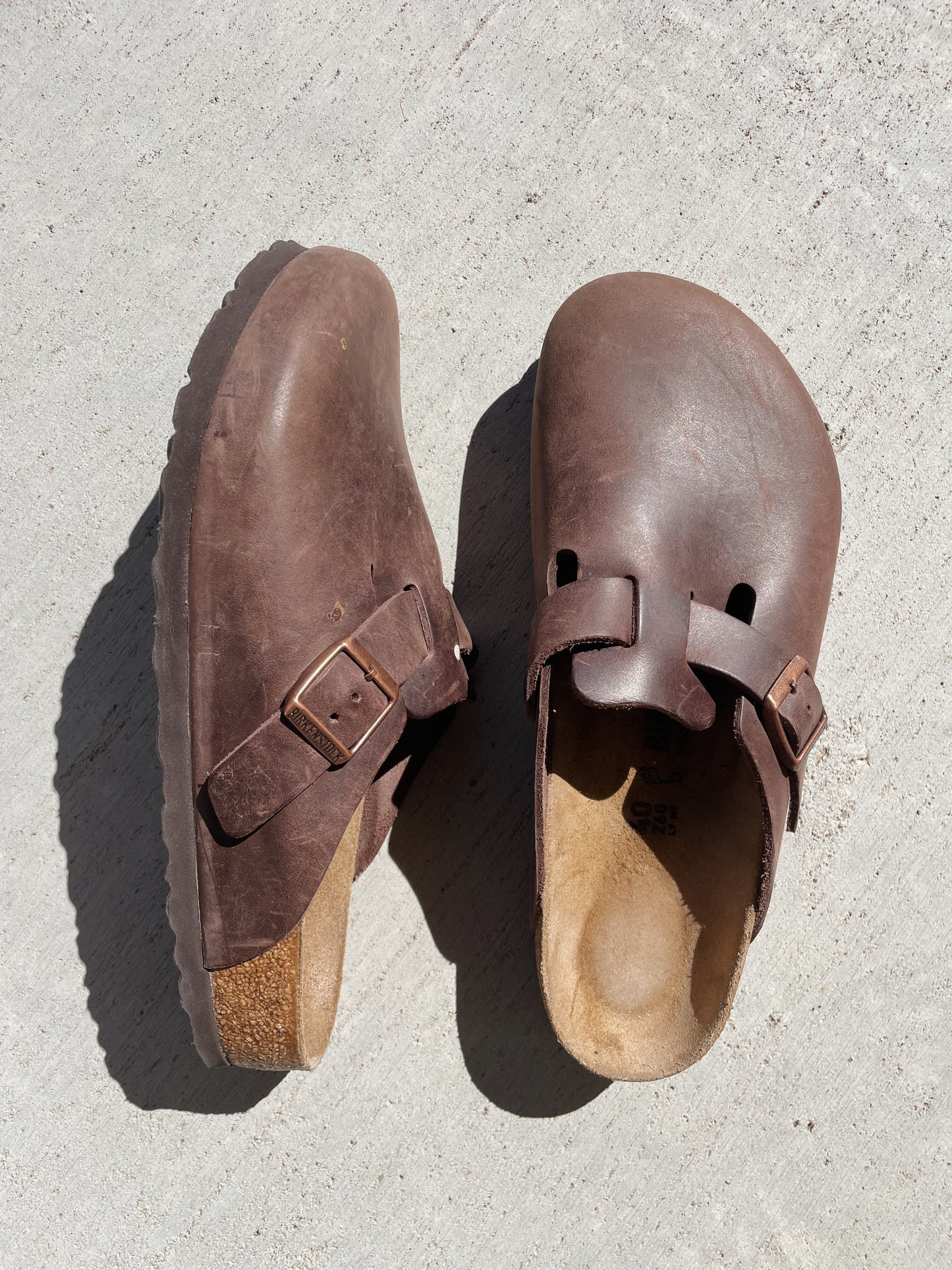 Bireknstock Boston Clogs (EU40/Womens 9)