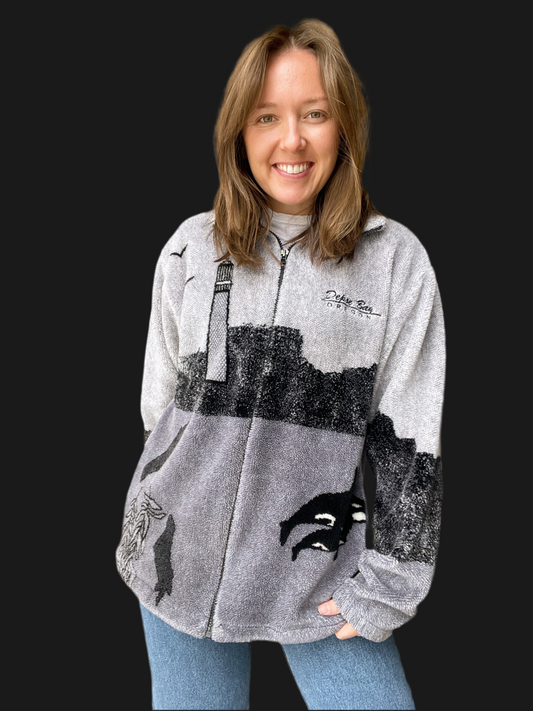 Vintage Oregon Whale Fleece (M/L)