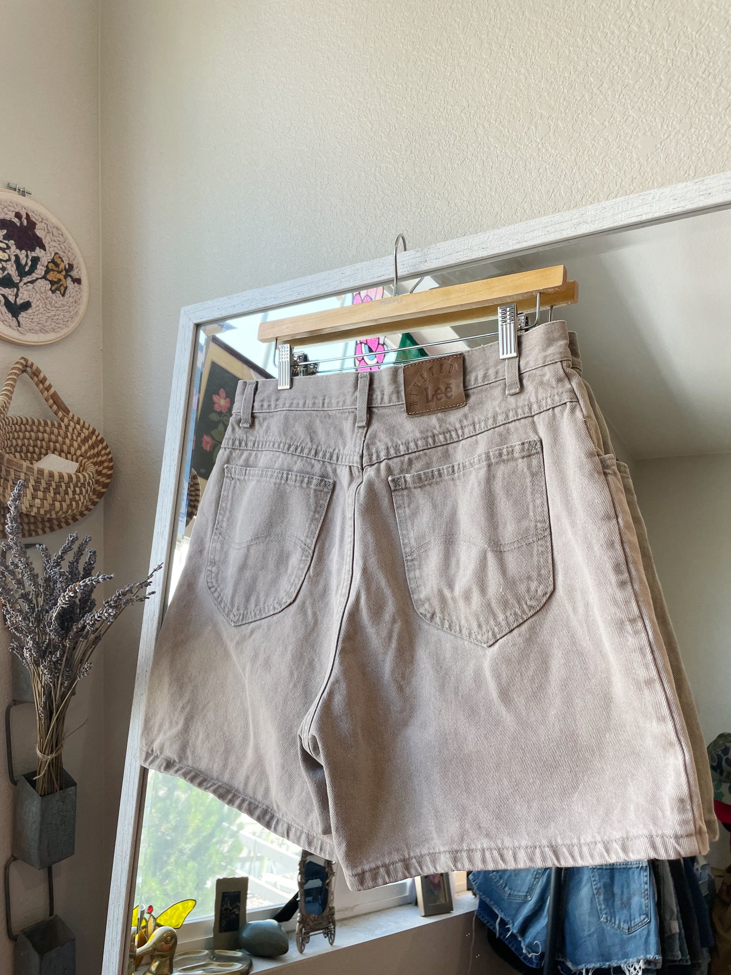Vintage Lee Tan Denim Shorts (30)