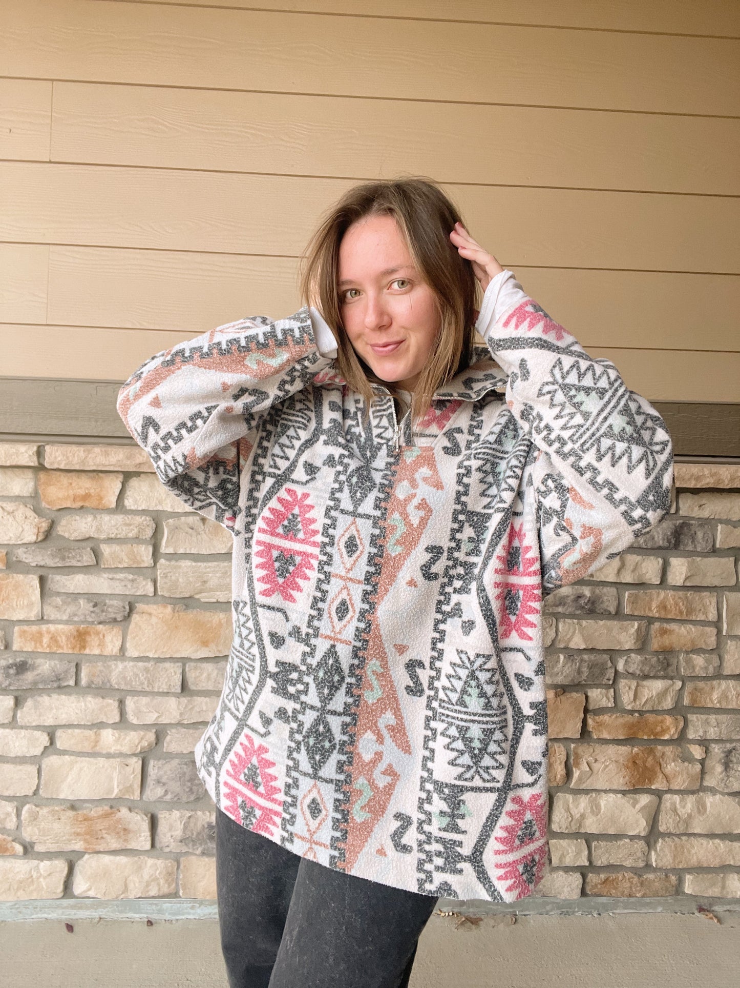 Vintage Geometric Patterned 1/4 Zip Fleece (L)