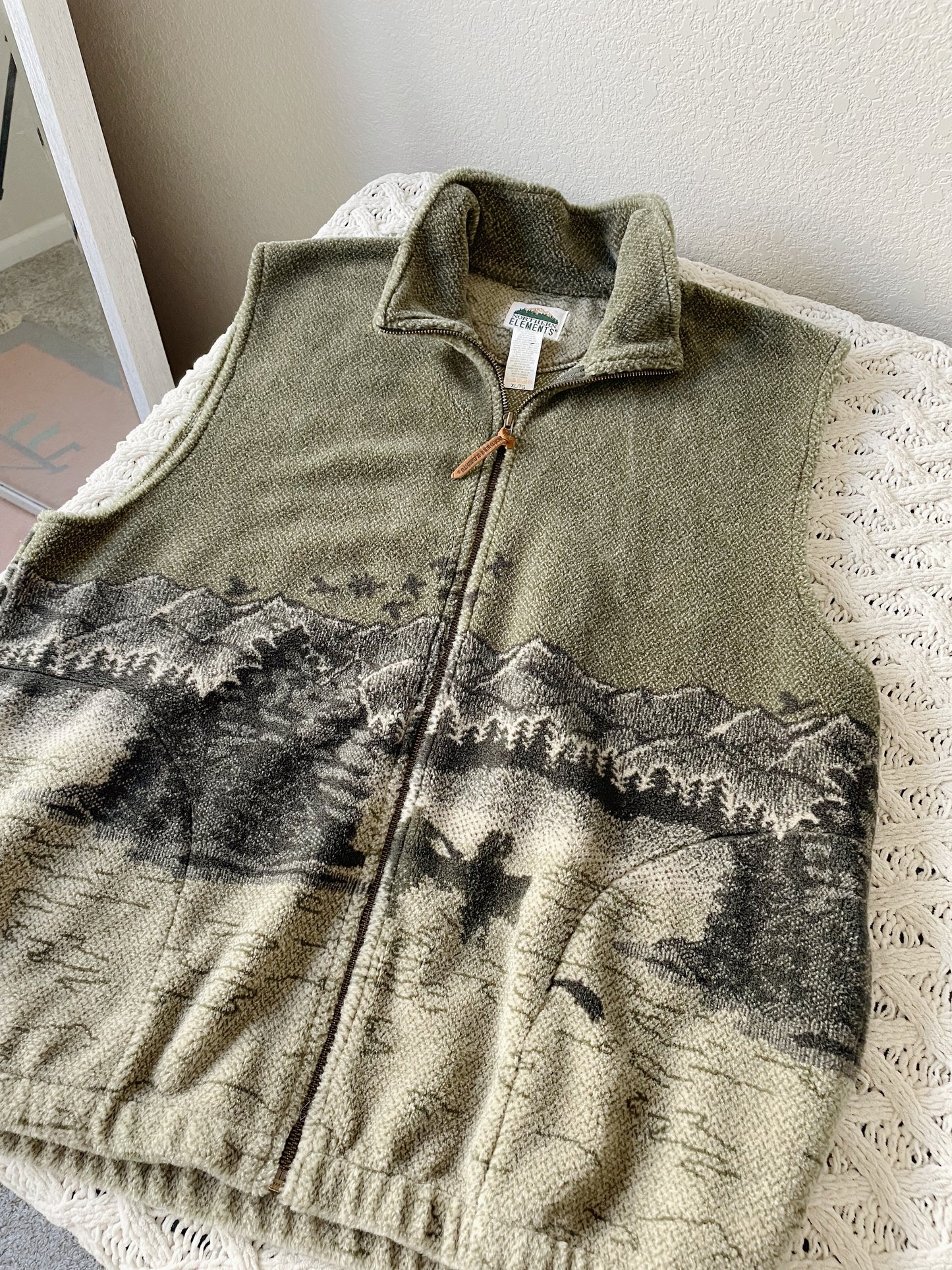 Vintage Natural Reflections Canoe Print Vest (XL)