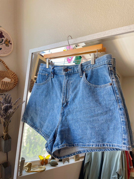 Levi's Mom High Rise Shorts (31/32)