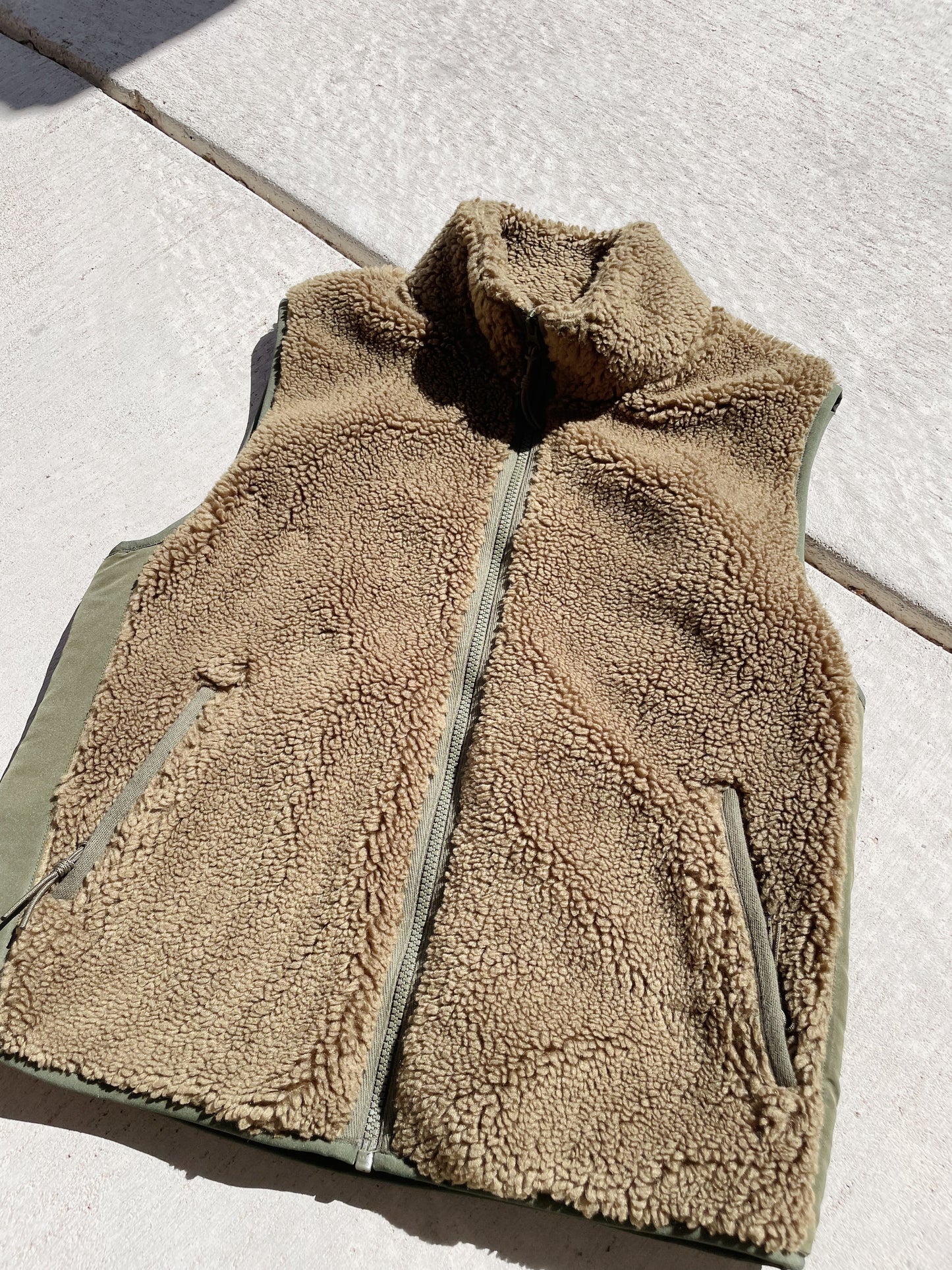 TNA Aritzia Sherpa Vest (S/M)