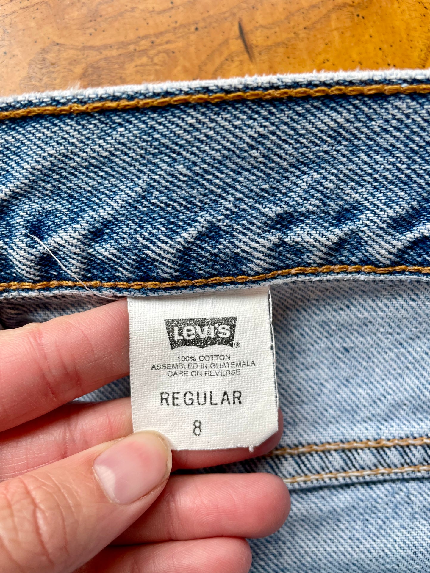 Vintage 1999 Levi Denim Shorts (27)