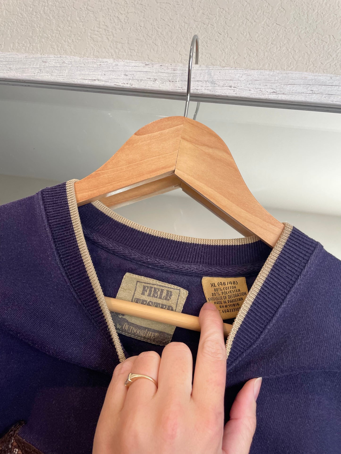 Vintage Navy Cabin Scene Embroidered Crewneck (XXL)