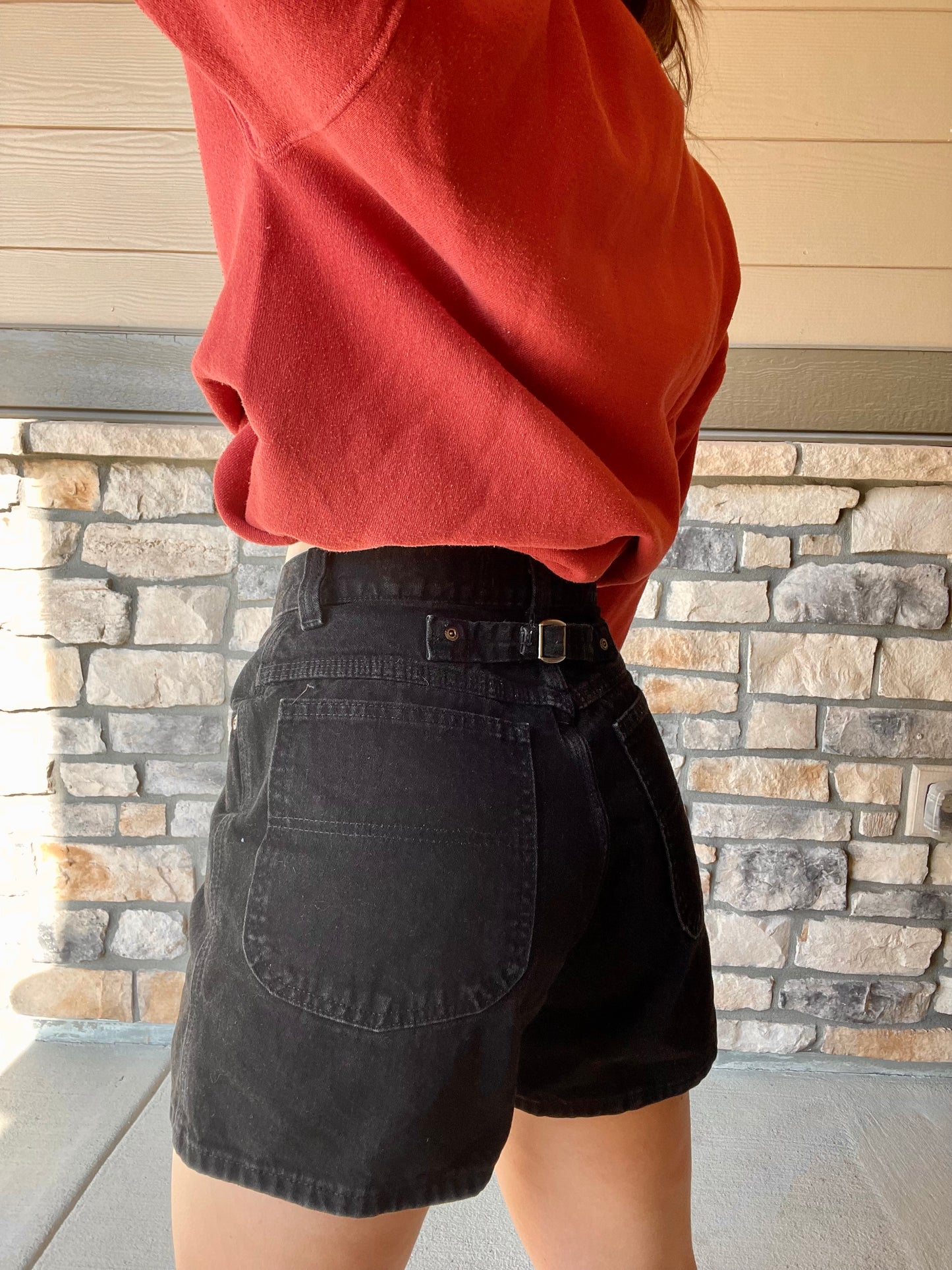 Vintage Lee Buckle Back Shorts (28)