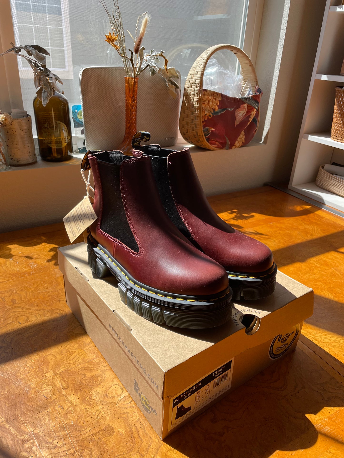 Dr Marten Audrick Chelsea Leather Cherry Red Platform Boots - NEW (7)