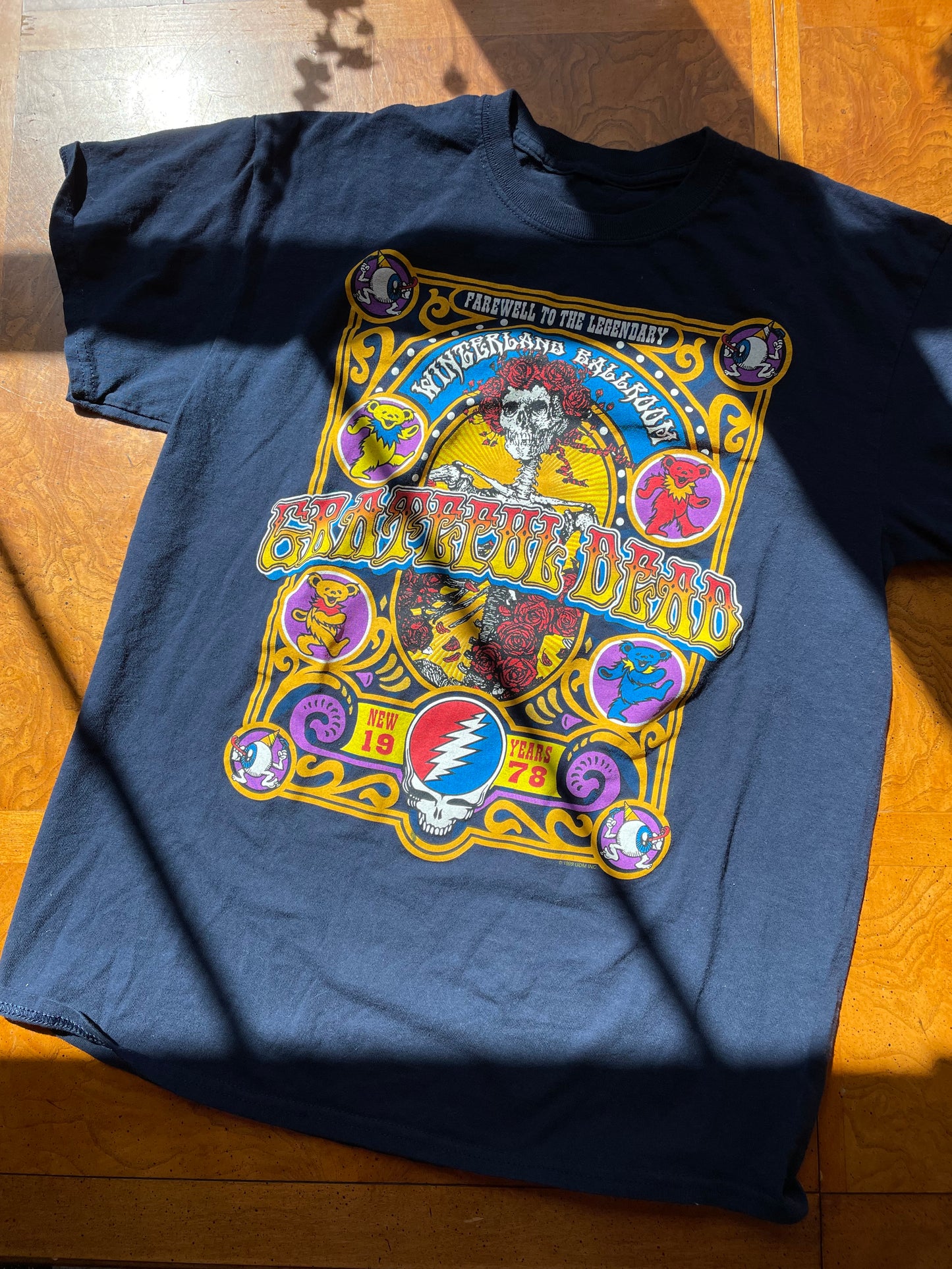 Vintage 1999 Grateful Dead Tee (M)