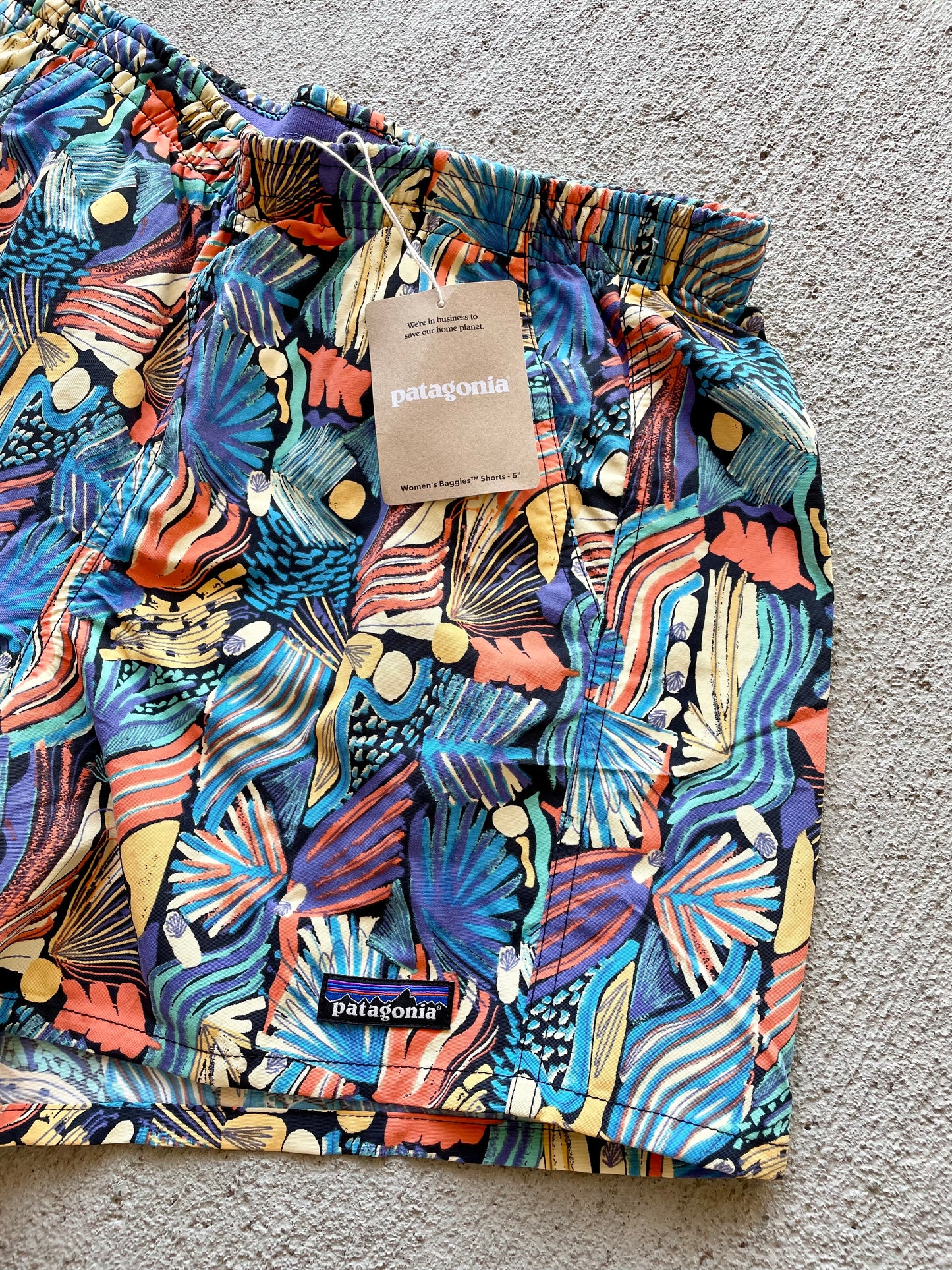 Patagonia Patterned Baggies Shorts - NEW (S)