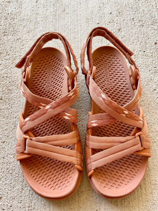 Baretrap Strappy Sandals (Women's 7)