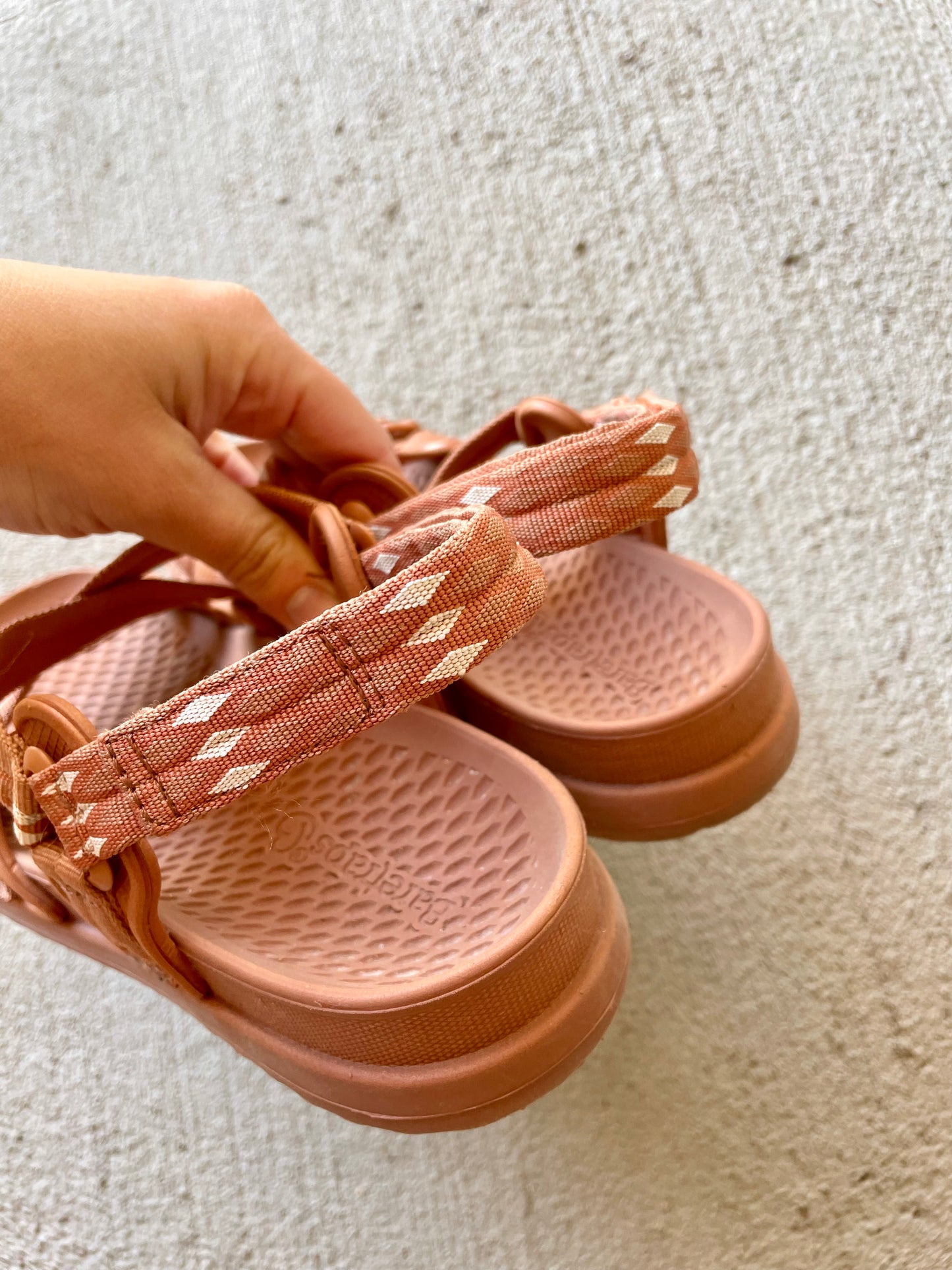 Baretrap Strappy Sandals (Women's 7)