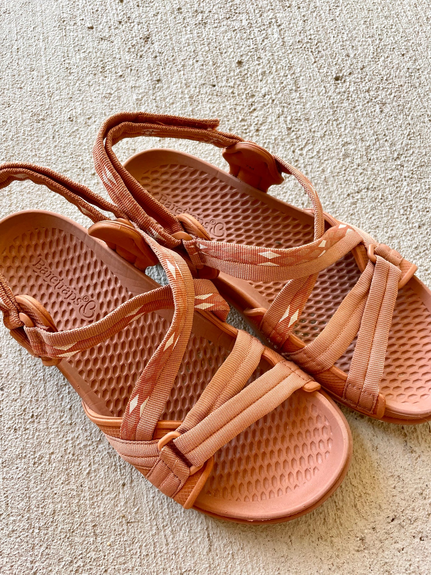 Baretrap Strappy Sandals (Women's 7)