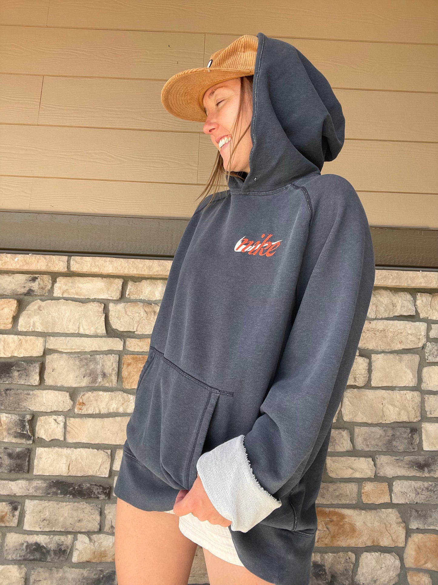 Vintage Nike Hoodie (XL/XXL)