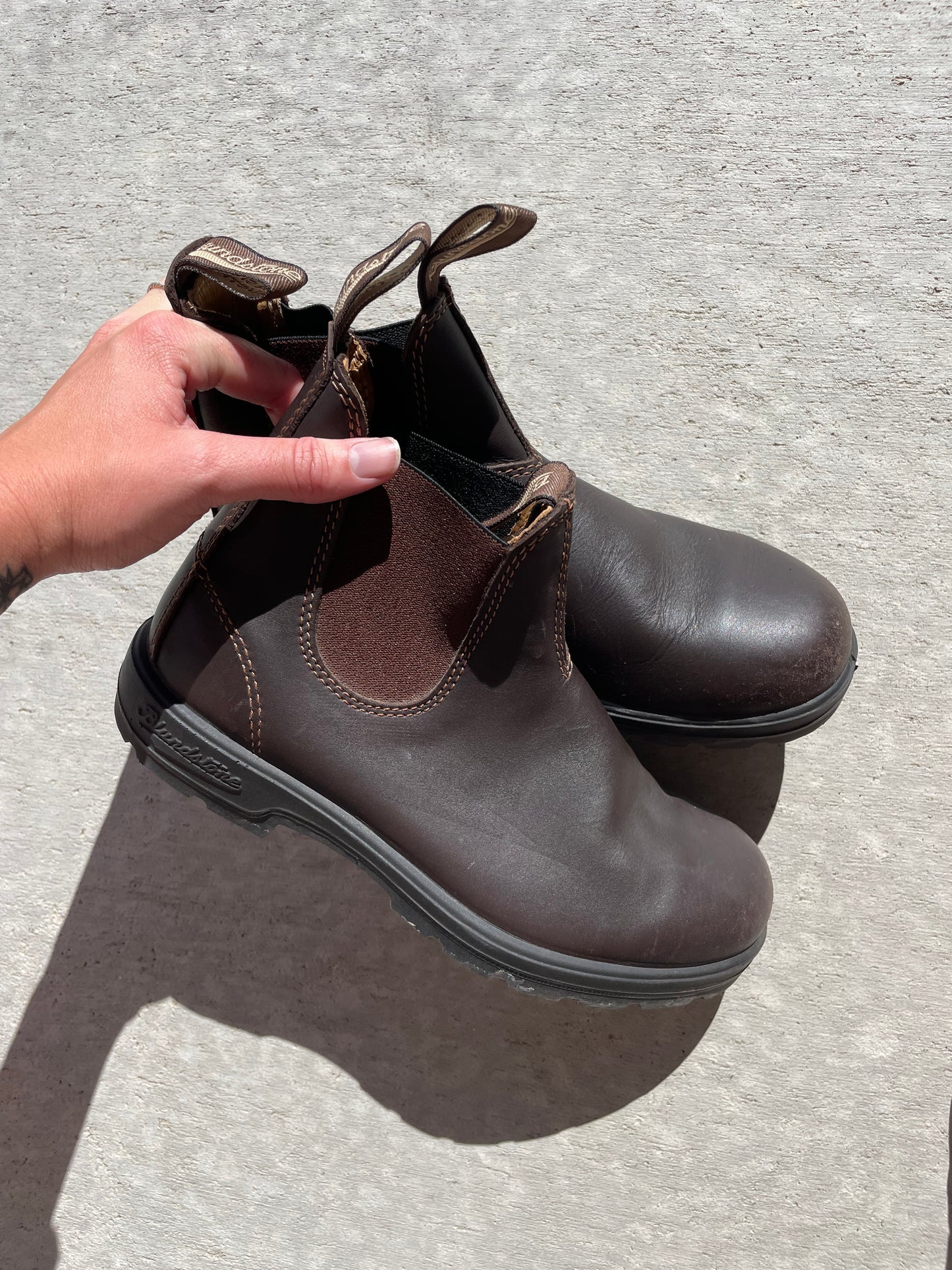 Blundstone Chelsea Leather Boots (W7.5/8)