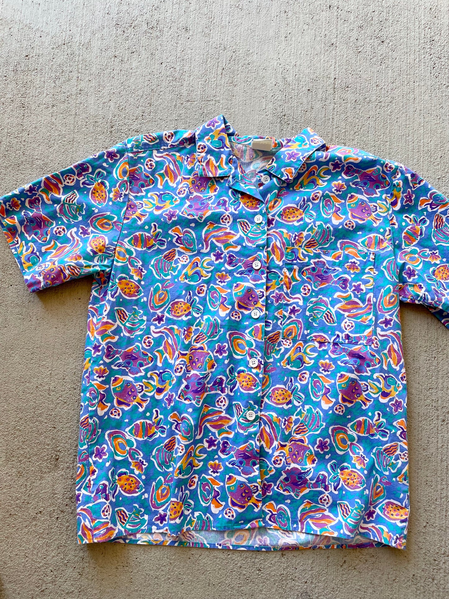 Vintage Fishy Button Up (M)