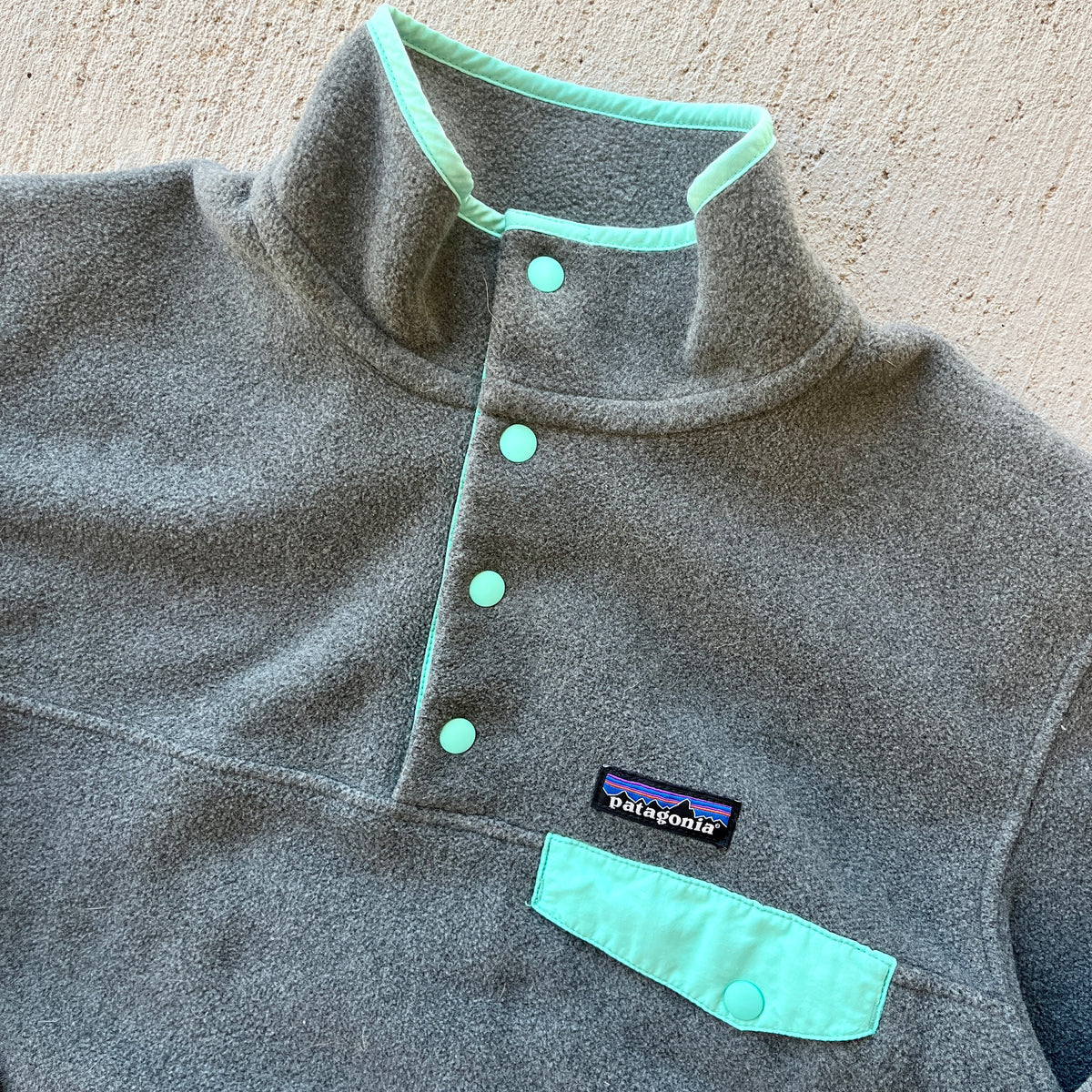 Patagonia Grey Snap T Fleece (M)