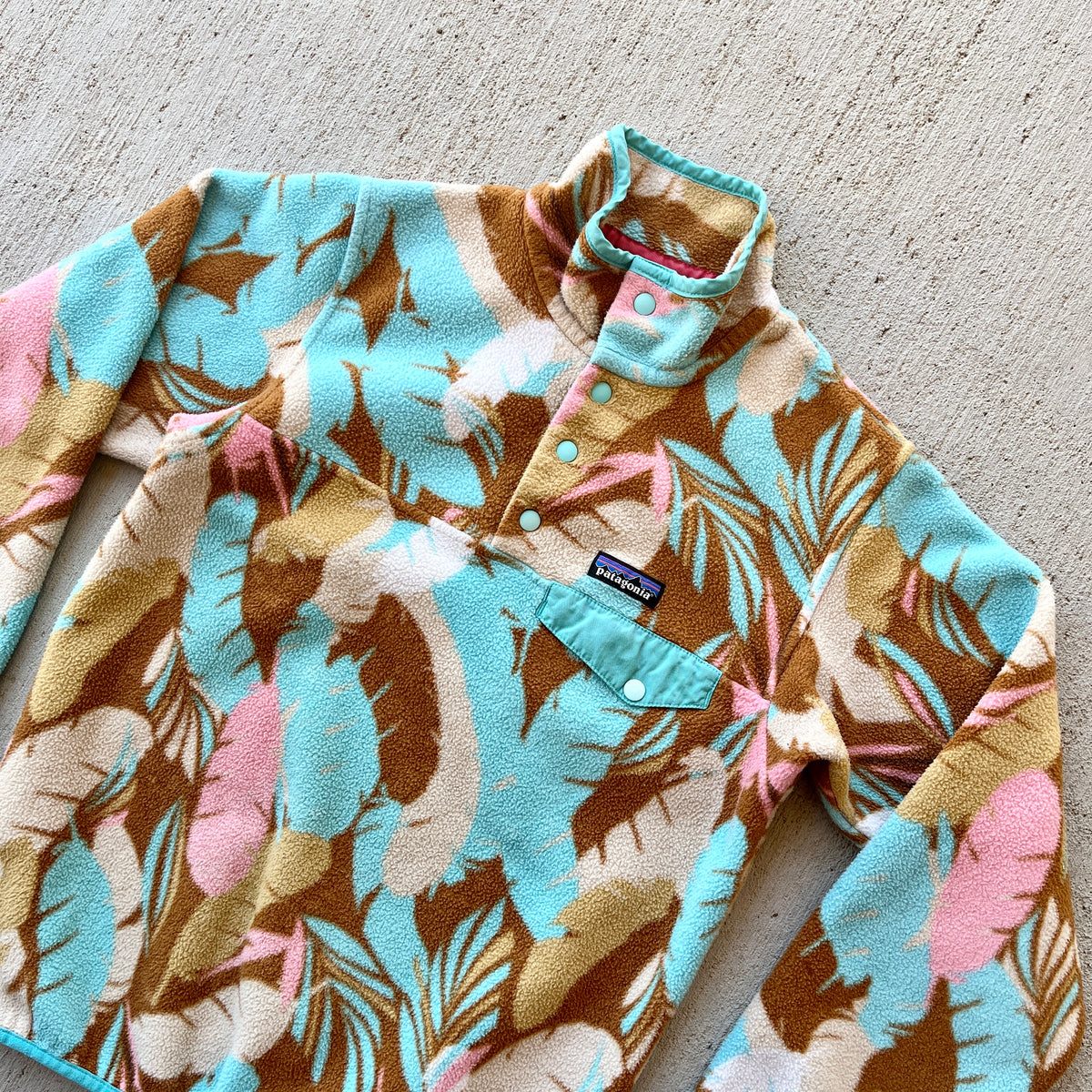 Patagonia 'Feather Dance' Print Snap T Fleece (XS)