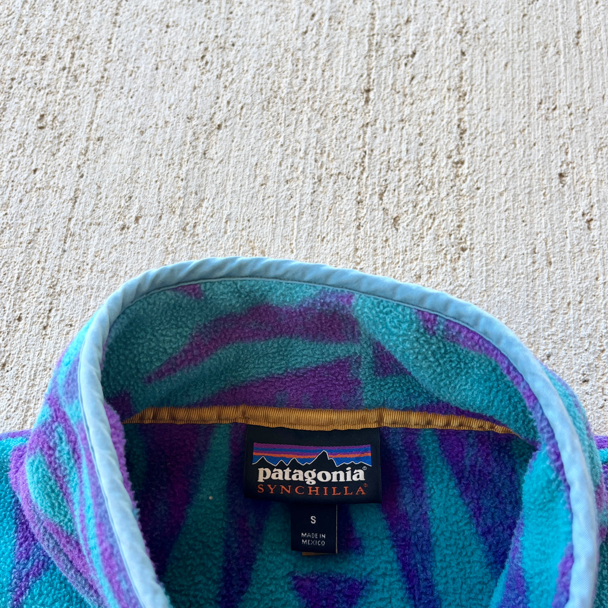 Patagonia 'Tribal Geo' Snap T Fleece (S/M)