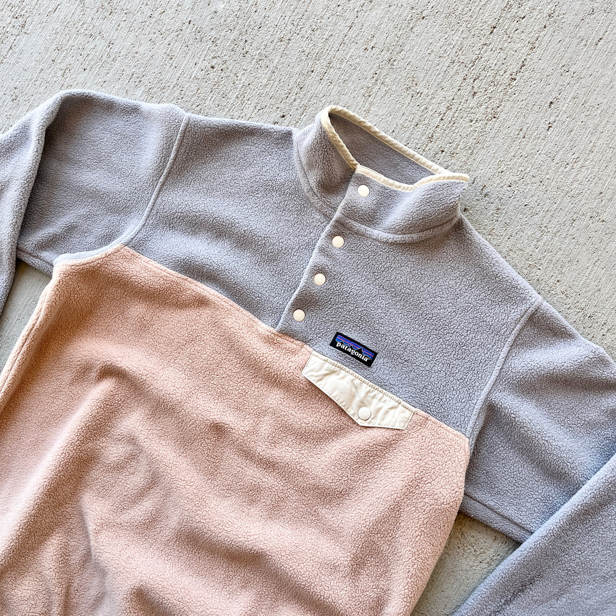 Patagonia Grey & Peach Snap T Fleece (M)