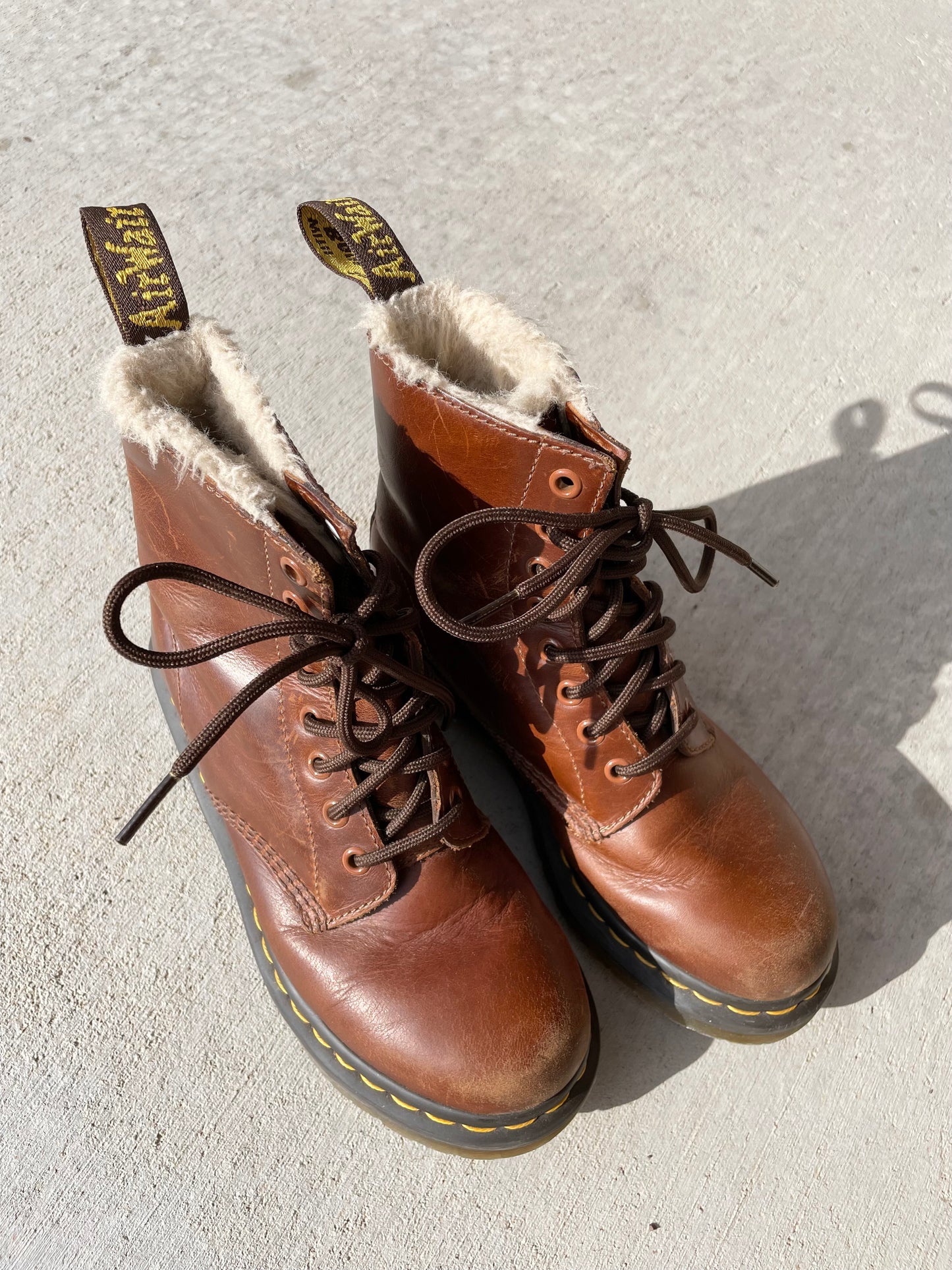 Doc Marten Leather Fur Lined Boots (37/6)