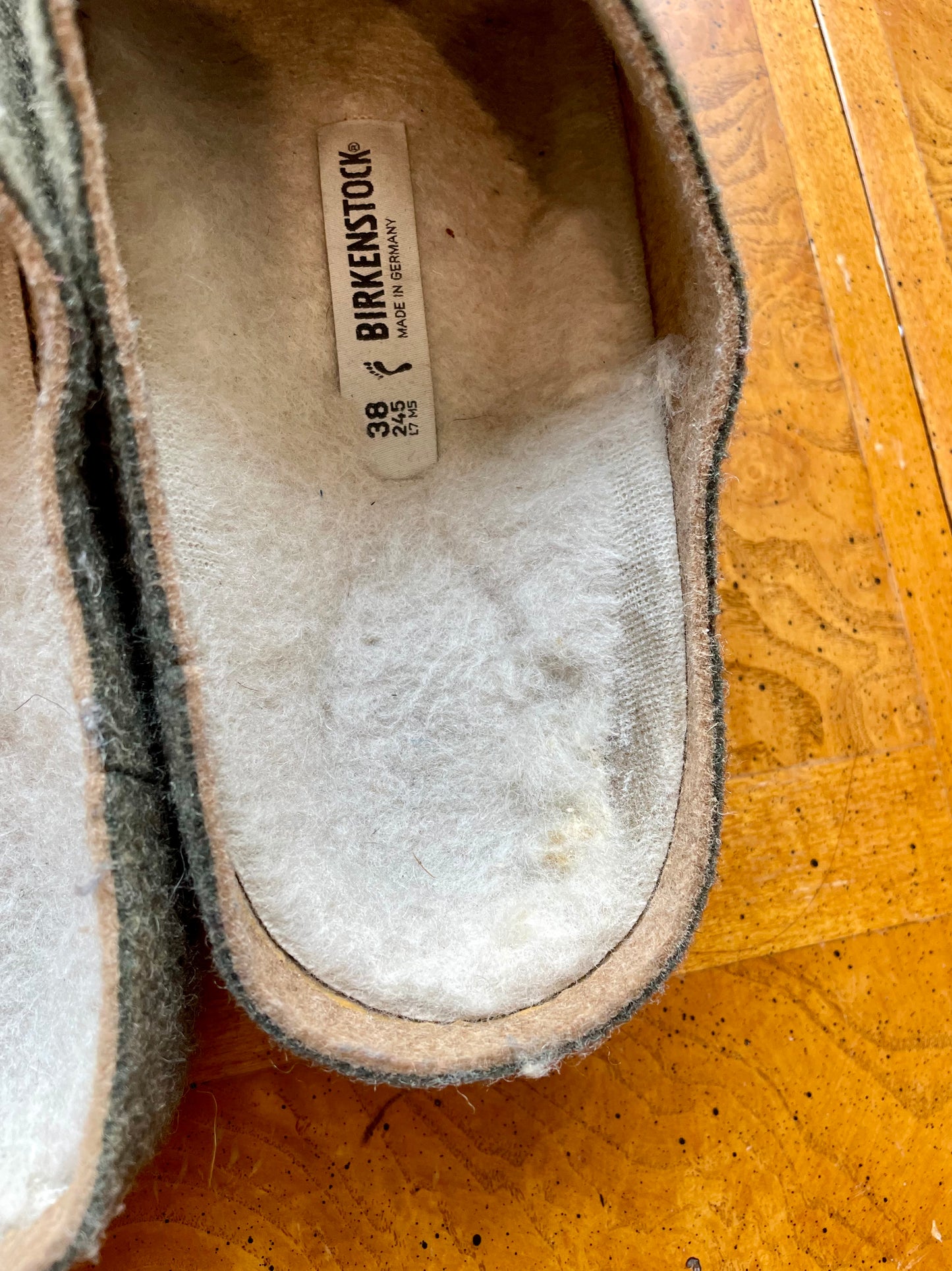 Birkenstock Shearling Lined Felt Clogs (38/7)