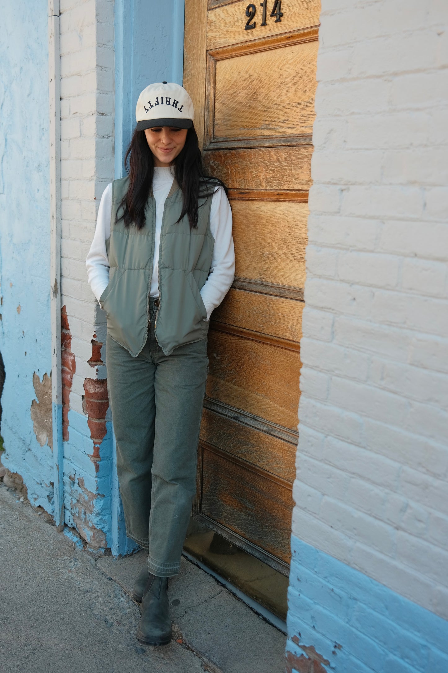 Thrifty Spellout Hat - black