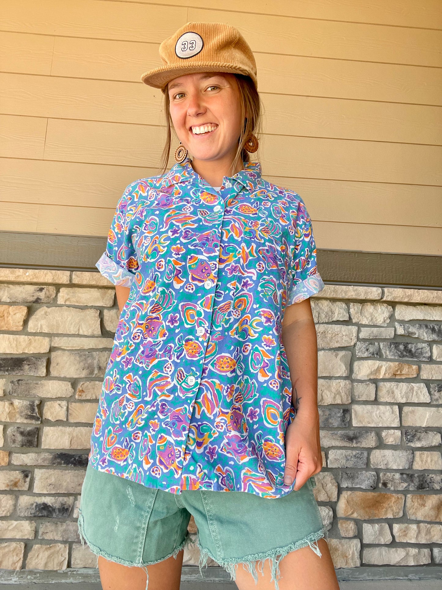 Vintage Fishy Button Up (M)