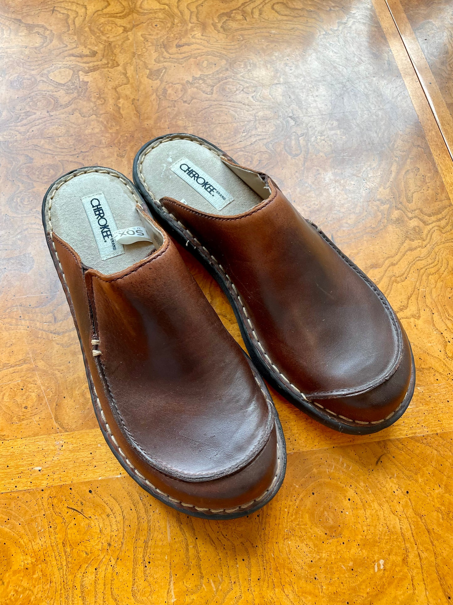 Y2K Leather Clogs (7)