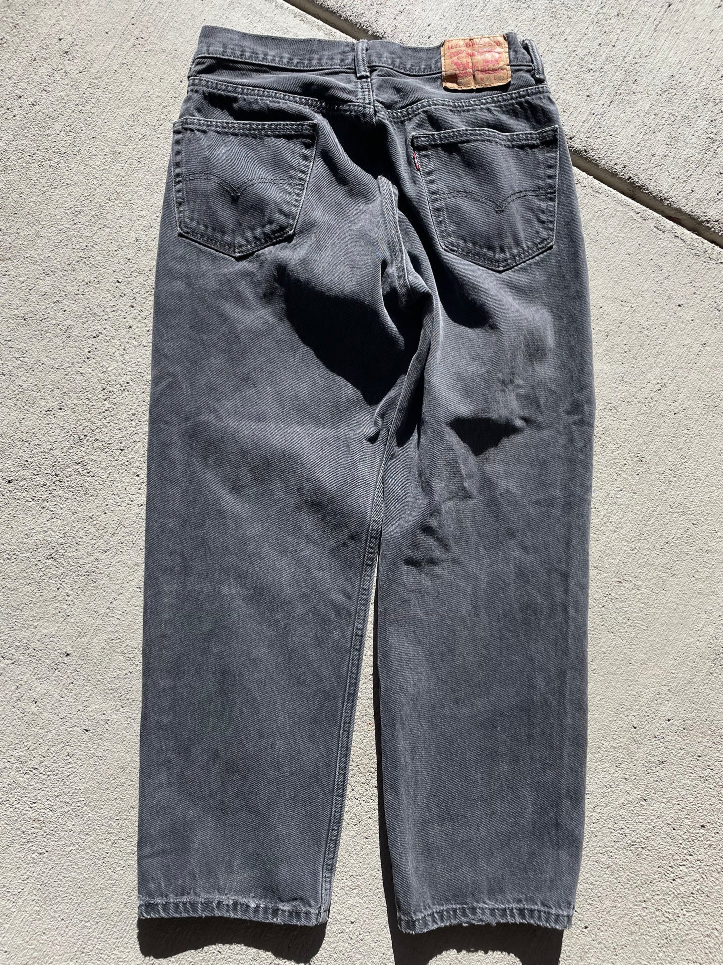 Vintage Levi Baggy Black Jeans (31)