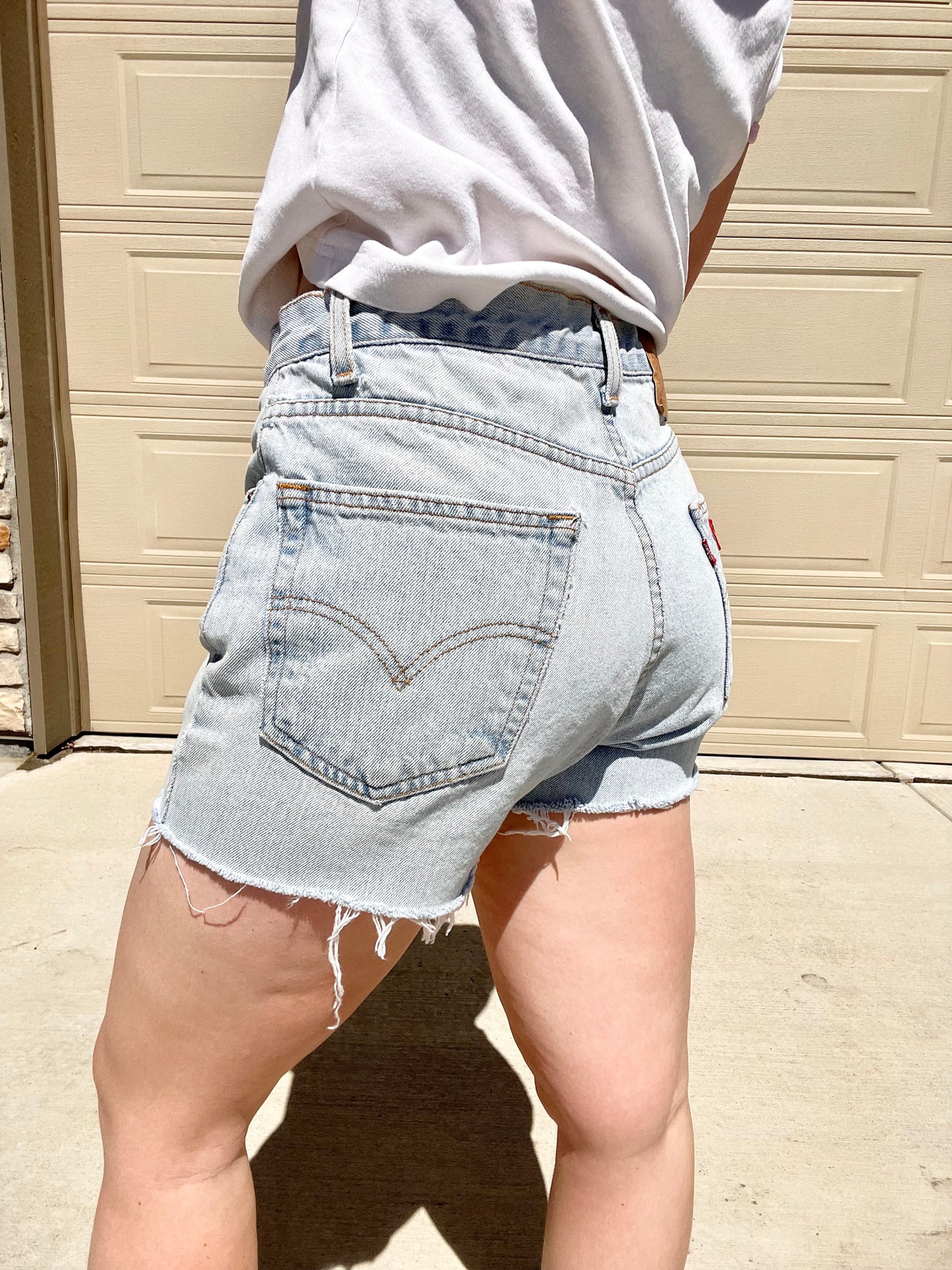 Vintage Levi Strawberry Shorts (30)