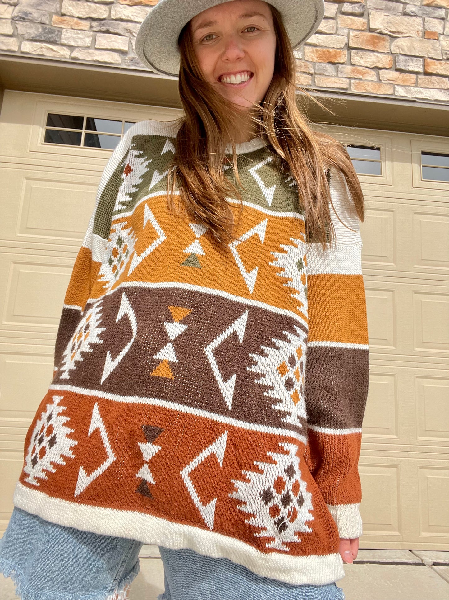 Vintage Earth Toned Pattern Sweater (XL)