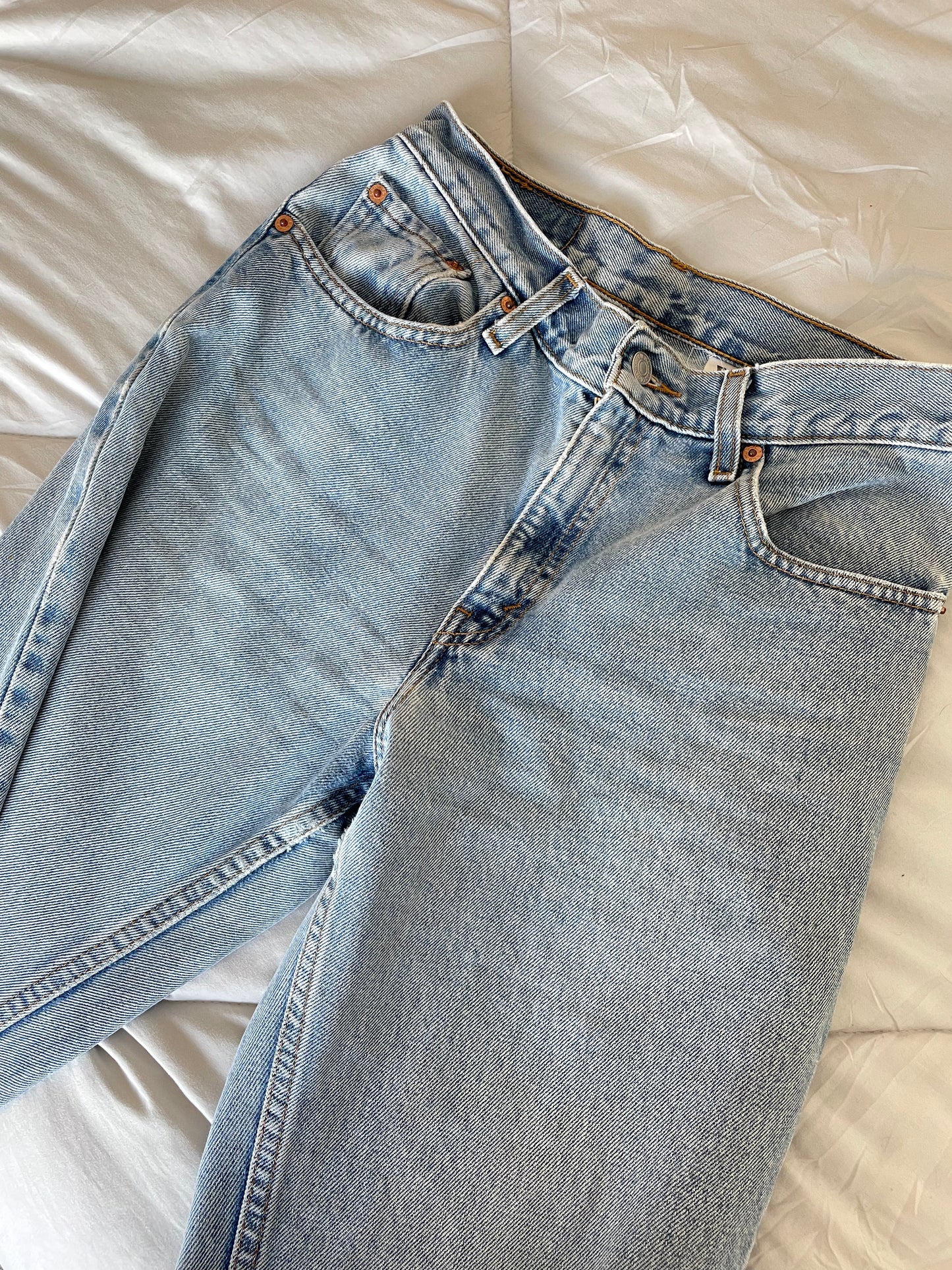 Vintage Levi Blue Jeans (27)